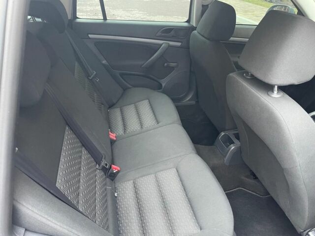 Серый Шкода Октавия, объемом двигателя 1.6 л и пробегом 215 тыс. км за 7700 $, фото 10 на Automoto.ua