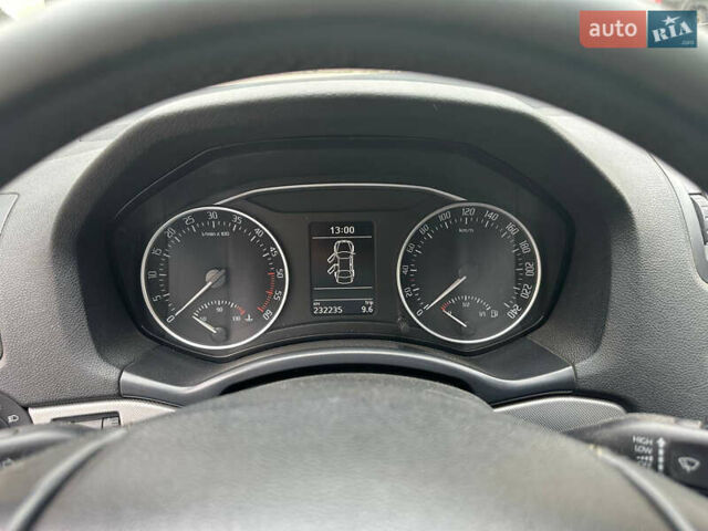 Шкода Октавія 2011 у Харкові на Automoto.ua Сірий Шкода Октавія, об'ємом двигуна 1.6 л та пробігом 232 тис. км за 7500 $, фото 10 на Automoto.ua