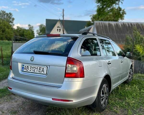 Серый Шкода Октавия, объемом двигателя 1.6 л и пробегом 337 тыс. км за 7500 $, фото 19 на Automoto.ua