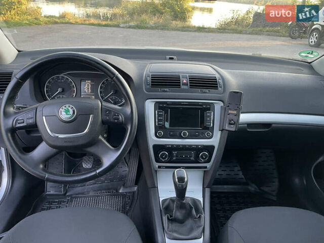 Сірий Шкода Октавія, об'ємом двигуна 1.6 л та пробігом 236 тис. км за 8800 $, фото 19 на Automoto.ua