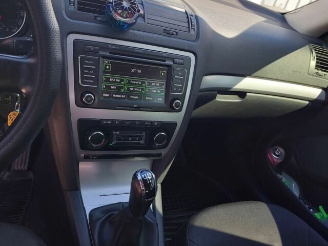 Серый Шкода Октавия, объемом двигателя 0 л и пробегом 113 тыс. км за 6100 $, фото 4 на Automoto.ua