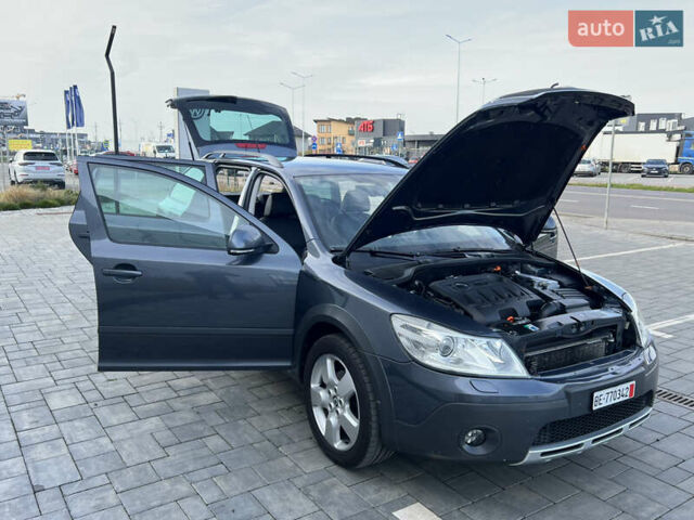 Серый Шкода Октавия, объемом двигателя 2 л и пробегом 211 тыс. км за 12950 $, фото 145 на Automoto.ua