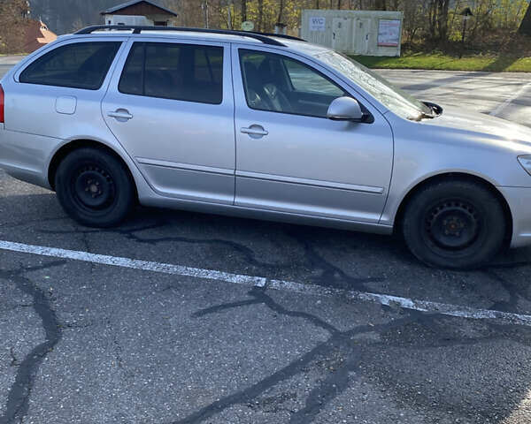 Серый Шкода Октавия, объемом двигателя 1.6 л и пробегом 304 тыс. км за 6800 $, фото 7 на Automoto.ua