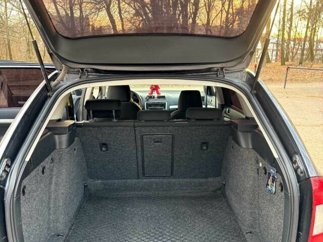 Серый Шкода Октавия, объемом двигателя 1.6 л и пробегом 235 тыс. км за 7250 $, фото 2 на Automoto.ua