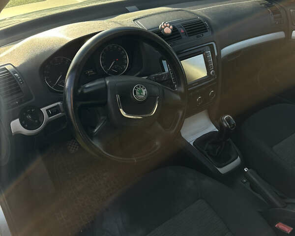 Серый Шкода Октавия, объемом двигателя 1.6 л и пробегом 311 тыс. км за 6400 $, фото 13 на Automoto.ua