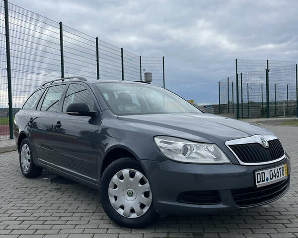 Сірий Шкода Октавія, об'ємом двигуна 1.39 л та пробігом 175 тис. км за 7900 $, фото 3 на Automoto.ua