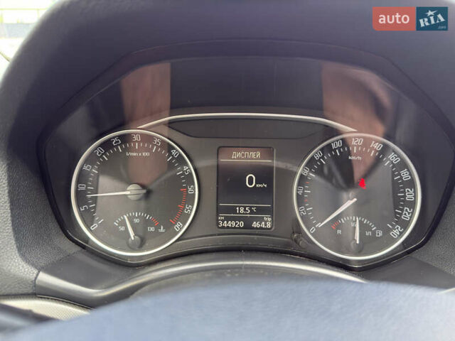 Серый Шкода Октавия, объемом двигателя 1.6 л и пробегом 344 тыс. км за 8700 $, фото 15 на Automoto.ua