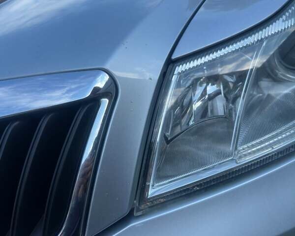 Сірий Шкода Октавія, об'ємом двигуна 1.6 л та пробігом 204 тис. км за 9500 $, фото 2 на Automoto.ua