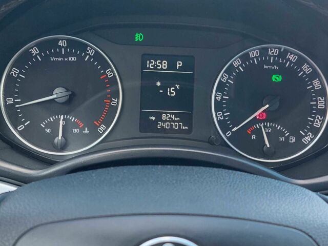 Серый Шкода Октавия, объемом двигателя 1.8 л и пробегом 240 тыс. км за 8550 $, фото 17 на Automoto.ua