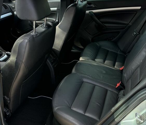 Серый Шкода Октавия, объемом двигателя 2 л и пробегом 236 тыс. км за 9700 $, фото 5 на Automoto.ua