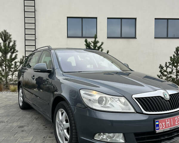 Сірий Шкода Октавія, об'ємом двигуна 1.8 л та пробігом 232 тис. км за 7200 $, фото 10 на Automoto.ua