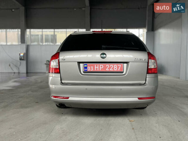 Сірий Шкода Октавія, об'ємом двигуна 1.6 л та пробігом 208 тис. км за 9150 $, фото 2 на Automoto.ua