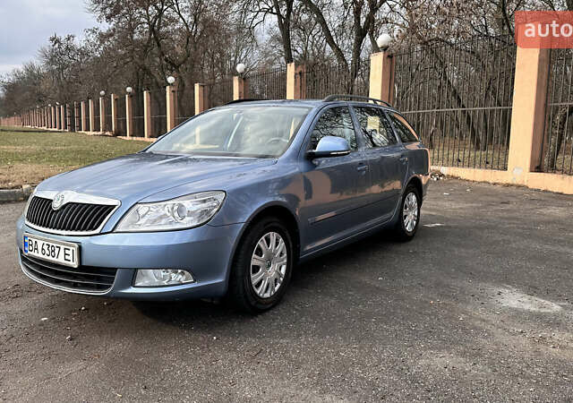 Серый Шкода Октавия, объемом двигателя 1.6 л и пробегом 213 тыс. км за 8490 $, фото 4 на Automoto.ua