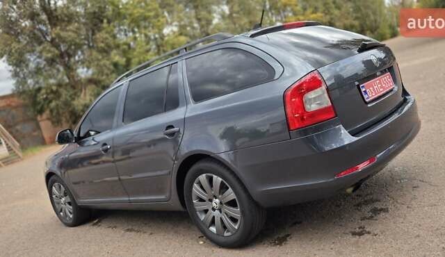 Сірий Шкода Октавія, об'ємом двигуна 1.6 л та пробігом 195 тис. км за 10000 $, фото 18 на Automoto.ua