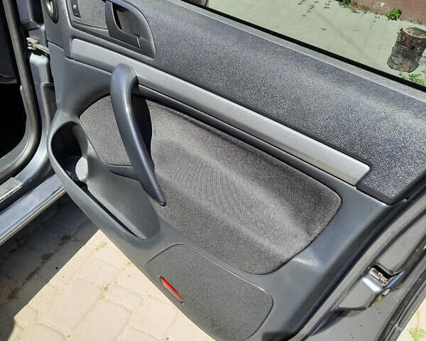 Сірий Шкода Октавія, об'ємом двигуна 1.6 л та пробігом 270 тис. км за 7094 $, фото 13 на Automoto.ua