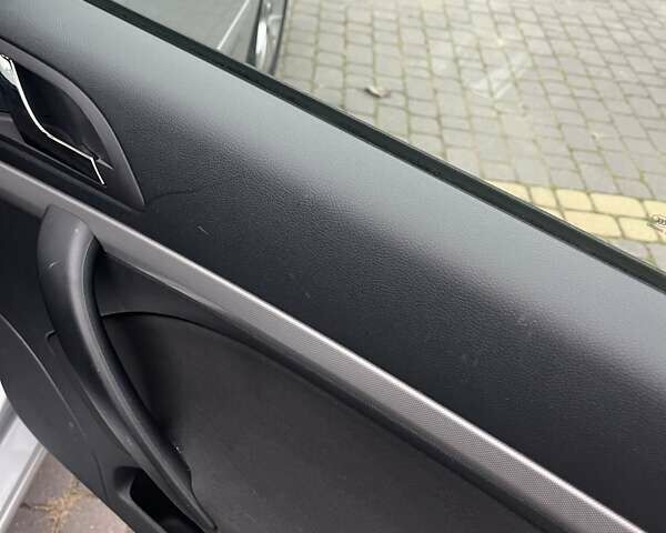 Сірий Шкода Октавія, об'ємом двигуна 2 л та пробігом 184 тис. км за 11300 $, фото 20 на Automoto.ua