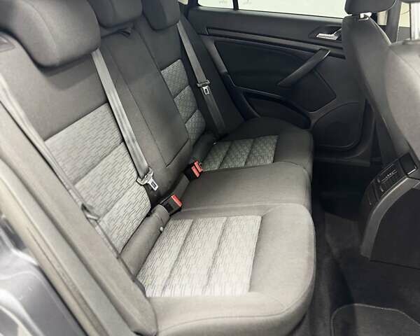 Серый Шкода Октавия, объемом двигателя 2 л и пробегом 217 тыс. км за 10750 $, фото 82 на Automoto.ua