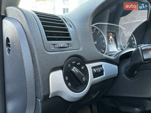 Серый Шкода Октавия, объемом двигателя 1.6 л и пробегом 230 тыс. км за 9199 $, фото 31 на Automoto.ua