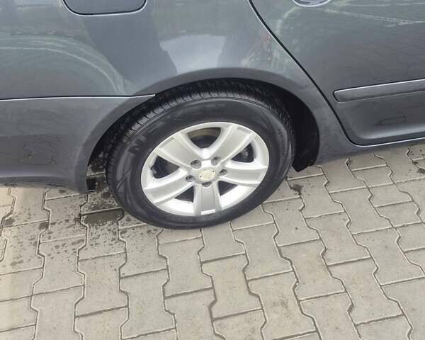 Сірий Шкода Октавія, об'ємом двигуна 1.6 л та пробігом 272 тис. км за 7500 $, фото 18 на Automoto.ua