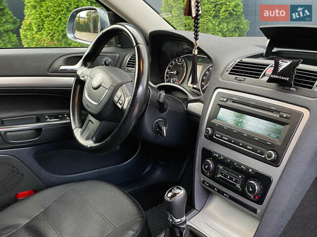 Шкода Октавия 2011 в Мукачеве на Automoto.ua Серый Шкода Октавия, объемом двигателя 1.6 л и пробегом 273 тыс. км за 8000 $, фото 38 на Automoto.ua