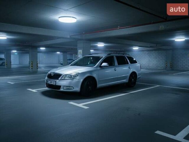 Серый Шкода Октавия, объемом двигателя 1.97 л и пробегом 300 тыс. км за 8000 $, фото 9 на Automoto.ua