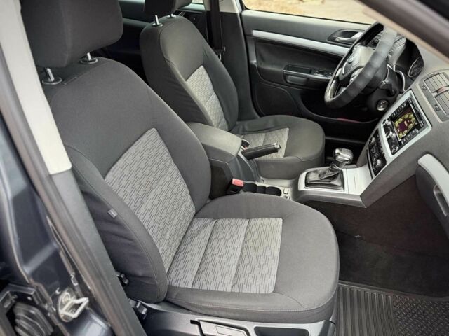 Сірий Шкода Октавія, об'ємом двигуна 1.6 л та пробігом 228 тис. км за 7900 $, фото 10 на Automoto.ua