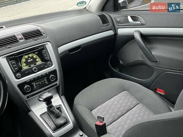 Серый Шкода Октавия, объемом двигателя 1.99 л и пробегом 234 тыс. км за 9800 $, фото 33 на Automoto.ua
