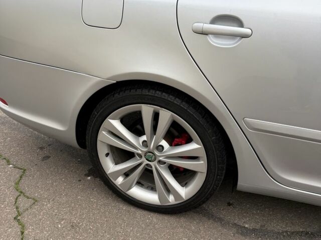 Сірий Шкода Октавія, об'ємом двигуна 2 л та пробігом 209 тис. км за 11000 $, фото 23 на Automoto.ua