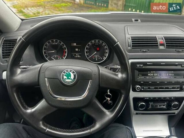 Сірий Шкода Октавія, об'ємом двигуна 1.6 л та пробігом 210 тис. км за 8200 $, фото 2 на Automoto.ua