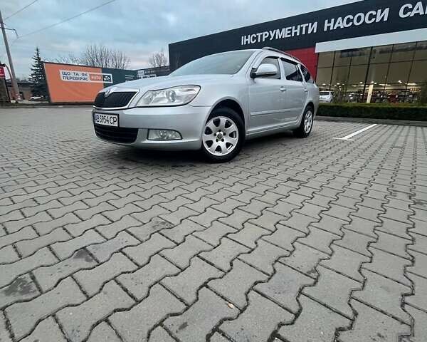 Сірий Шкода Октавія, об'ємом двигуна 1.6 л та пробігом 276 тис. км за 8300 $, фото 10 на Automoto.ua