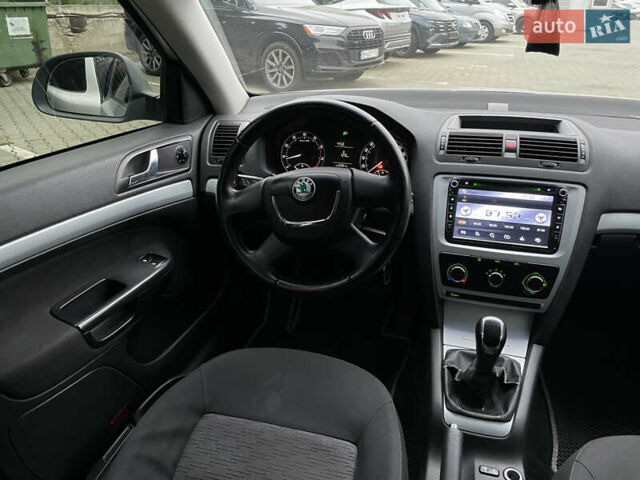 Сірий Шкода Октавія, об'ємом двигуна 1.8 л та пробігом 250 тис. км за 6999 $, фото 17 на Automoto.ua