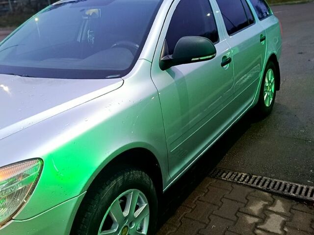 Серый Шкода Октавия, объемом двигателя 1.6 л и пробегом 266 тыс. км за 7500 $, фото 12 на Automoto.ua