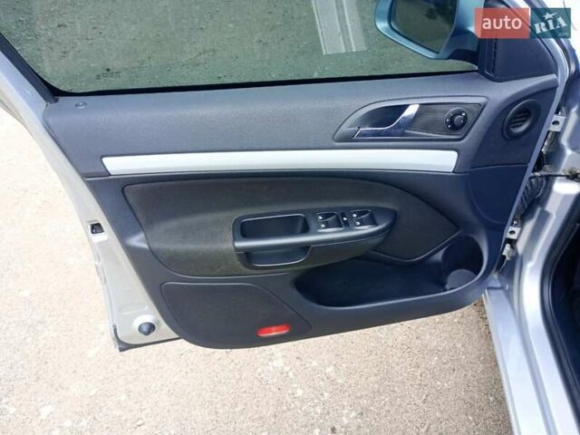 Серый Шкода Октавия, объемом двигателя 1.6 л и пробегом 269 тыс. км за 8600 $, фото 13 на Automoto.ua