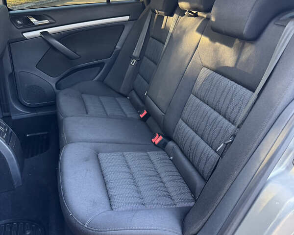 Серый Шкода Октавия, объемом двигателя 2 л и пробегом 277 тыс. км за 8999 $, фото 58 на Automoto.ua