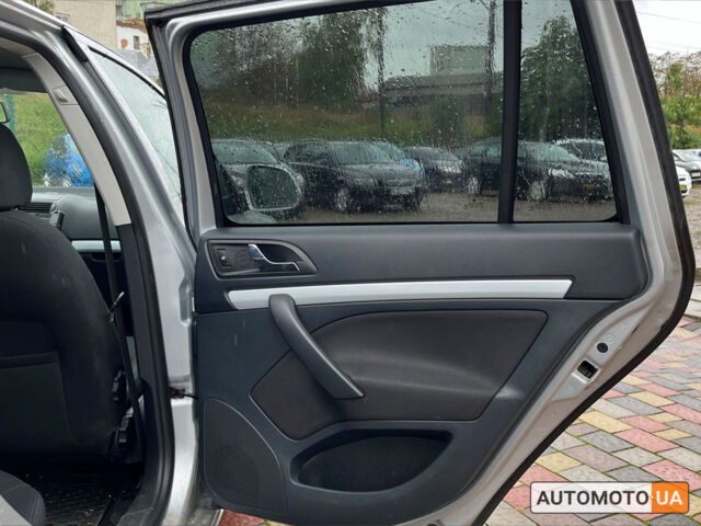 Серый Шкода Октавия, объемом двигателя 1.6 л и пробегом 296 тыс. км за 8999 $, фото 17 на Automoto.ua