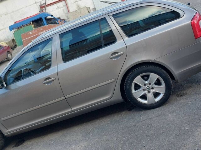 Серый Шкода Октавия, объемом двигателя 1.8 л и пробегом 240 тыс. км за 8550 $, фото 7 на Automoto.ua