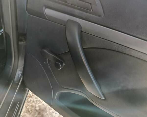 Серый Шкода Октавия, объемом двигателя 1.6 л и пробегом 275 тыс. км за 6500 $, фото 11 на Automoto.ua