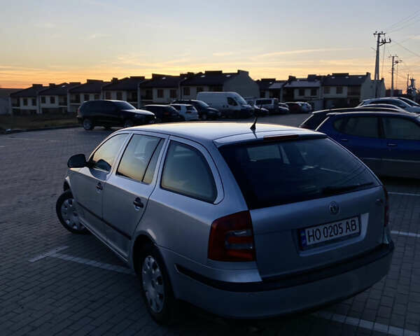 Сірий Шкода Октавія, об'ємом двигуна 1.6 л та пробігом 274 тис. км за 6800 $, фото 15 на Automoto.ua