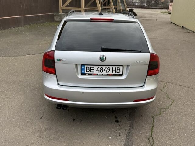 Сірий Шкода Октавія, об'ємом двигуна 2 л та пробігом 209 тис. км за 11000 $, фото 3 на Automoto.ua