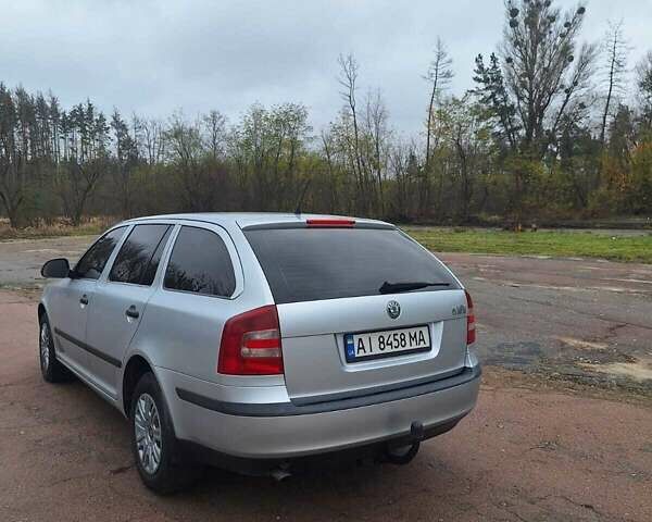 Серый Шкода Октавия, объемом двигателя 1.6 л и пробегом 260 тыс. км за 7100 $, фото 2 на Automoto.ua