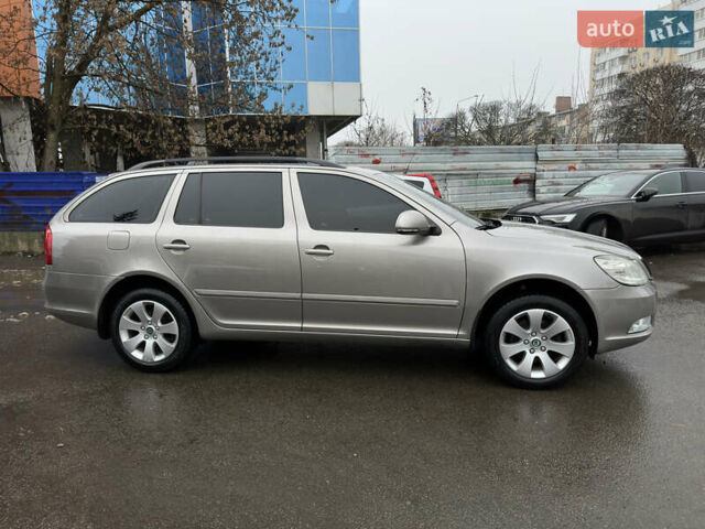Сірий Шкода Октавія, об'ємом двигуна 1.8 л та пробігом 237 тис. км за 6900 $, фото 2 на Automoto.ua