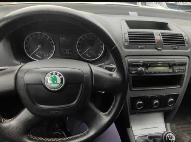 Серый Шкода Октавия, объемом двигателя 1.6 л и пробегом 279 тыс. км за 6700 $, фото 3 на Automoto.ua