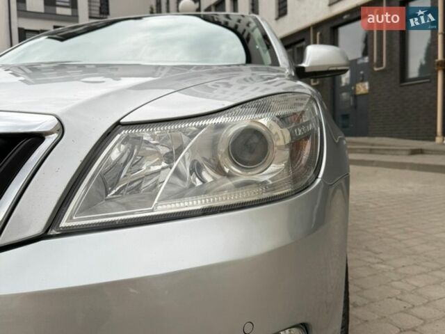 Серый Шкода Октавия, объемом двигателя 1.99 л и пробегом 241 тыс. км за 9350 $, фото 50 на Automoto.ua