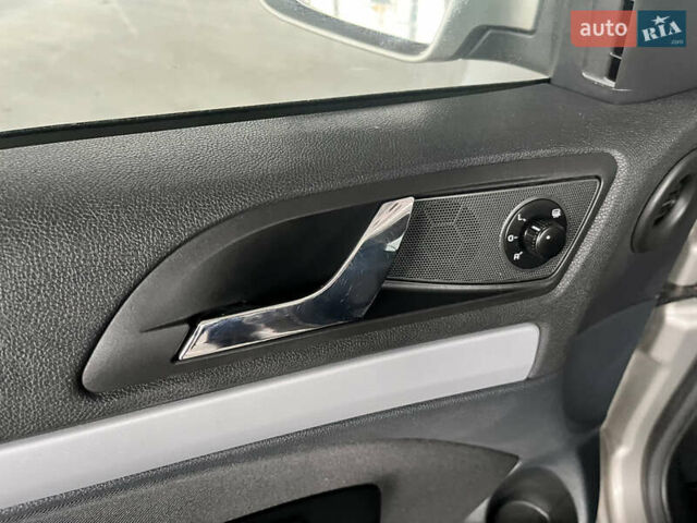 Сірий Шкода Октавія, об'ємом двигуна 1.6 л та пробігом 208 тис. км за 9150 $, фото 62 на Automoto.ua