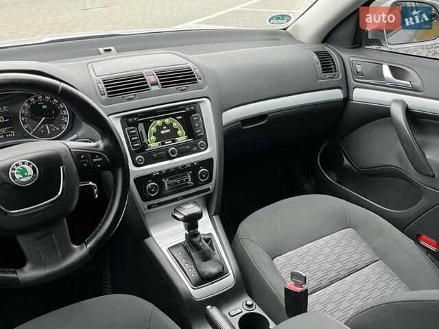 Серый Шкода Октавия, объемом двигателя 1.99 л и пробегом 235 тыс. км за 9700 $, фото 36 на Automoto.ua