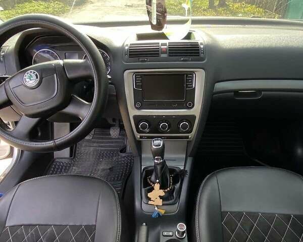 Сірий Шкода Октавія, об'ємом двигуна 1.6 л та пробігом 270 тис. км за 8200 $, фото 17 на Automoto.ua