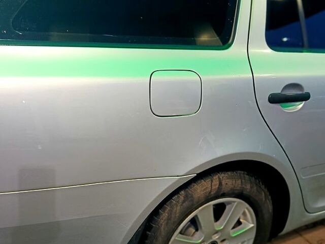 Серый Шкода Октавия, объемом двигателя 1.6 л и пробегом 266 тыс. км за 7500 $, фото 8 на Automoto.ua