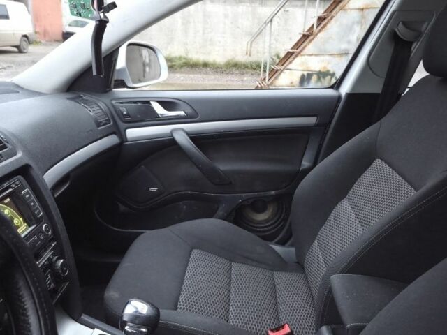 Серый Шкода Октавия, объемом двигателя 1.6 л и пробегом 261 тыс. км за 3500 $, фото 15 на Automoto.ua