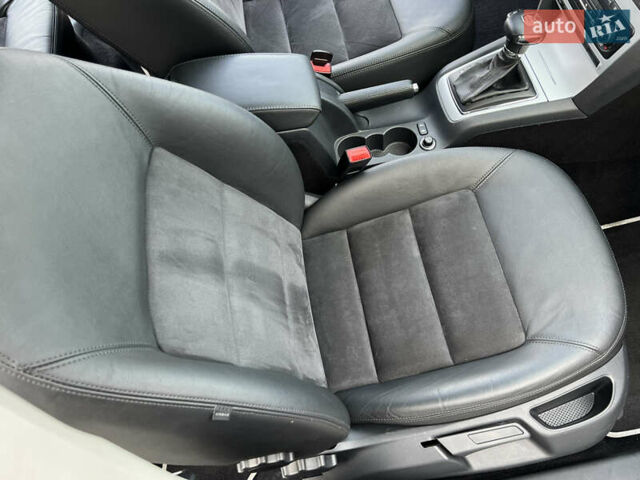 Серый Шкода Октавия, объемом двигателя 2 л и пробегом 211 тыс. км за 12950 $, фото 101 на Automoto.ua