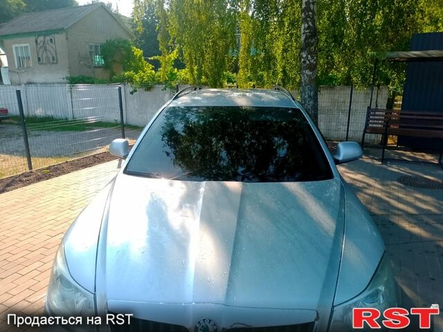 Сірий Шкода Октавія, об'ємом двигуна 1.6 л та пробігом 295 тис. км за 7777 $, фото 7 на Automoto.ua
